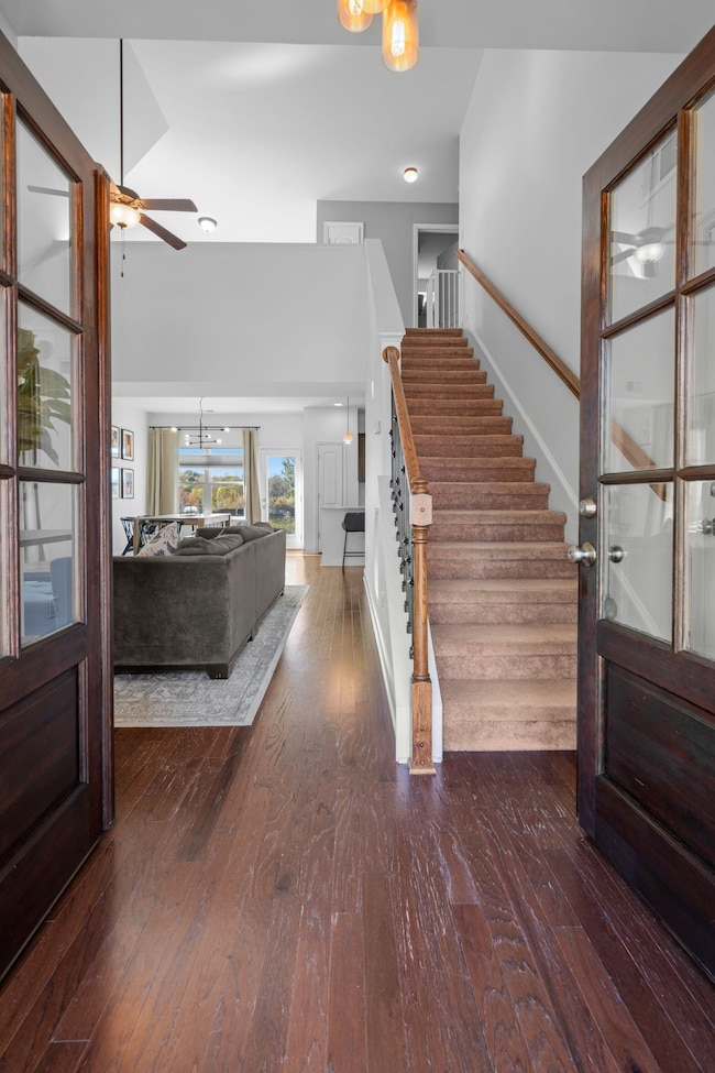 Front Entrance Foyer, Double Door Entrance