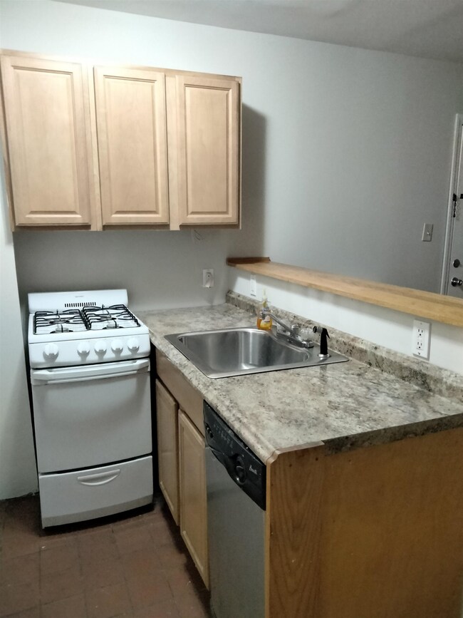 602 Grove St unit 1, Jersey City, NJ 07310 - photo 4