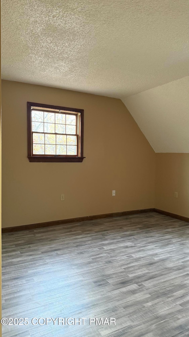 715 Country Place Dr, Tobyhanna, PA 18466 - photo 7