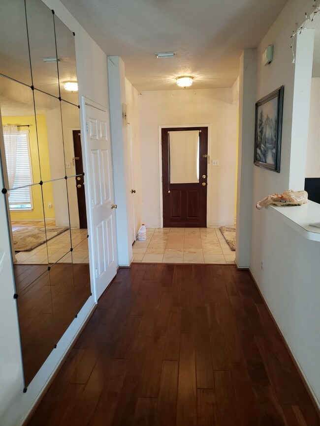 6027 Sattler Park Dr, Houston, TX 77086 - photo 7