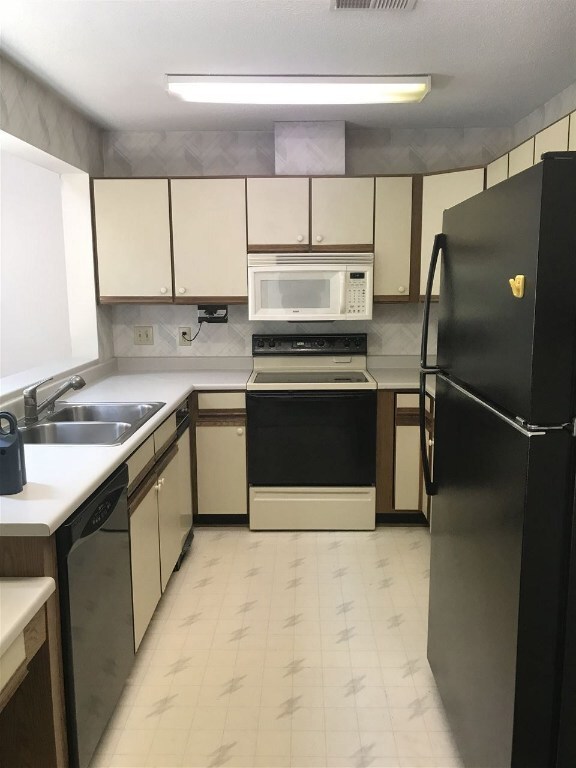 1711 Leeward Rd unit A301, Anderson, SC 29625 - photo 3