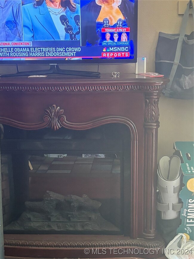 525 E 55th Place N, Tulsa, OK 74126 - photo 3