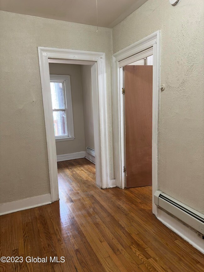 61 Grand St unit 2, Albany, NY 12207 - photo 7