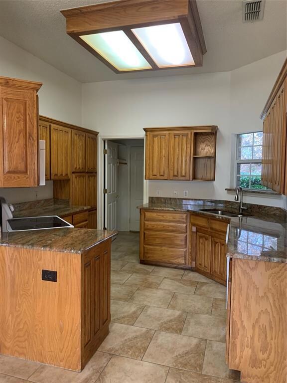 800 Vickie Dr, Azle, TX 76020 - photo 6