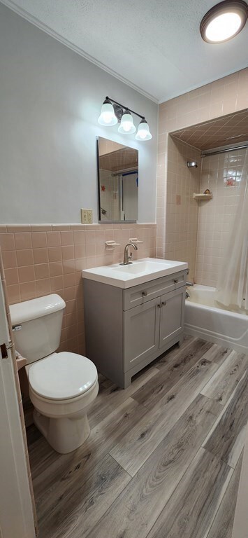 8 Pondview Rd unit 1, Arlington, MA 02474 - photo 6