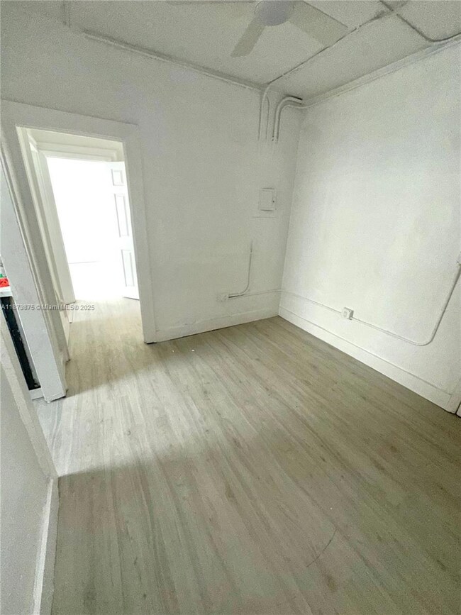 967 SW 5th St unit 17, Miami, FL 33130 - photo 3