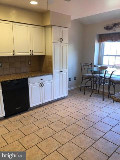 28 Elkington Dr, Mount Laurel, NJ 08054 - photo 6