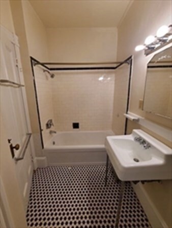 128 Magazine St unit 4, Cambridge, MA 02139 - photo 6