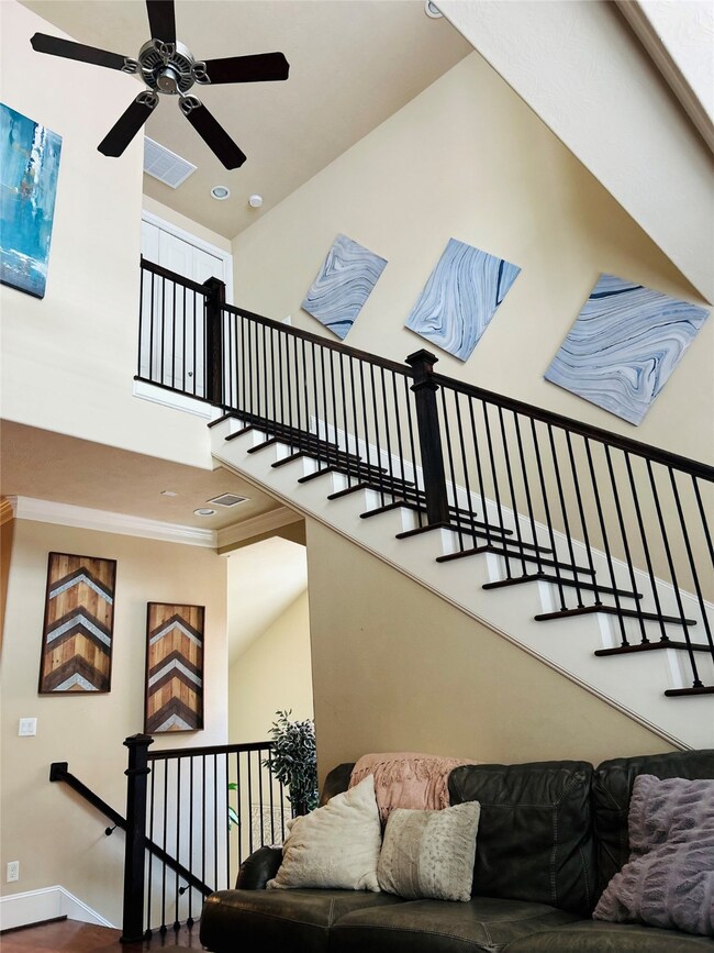 1049 W 22nd St unit H, Houston, TX 77008 - photo 6