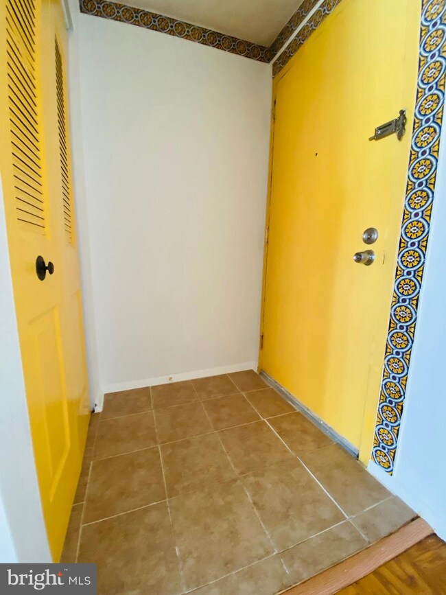 2618 Redcoat Dr unit 183 1B, Alexandria, VA 22303 - photo 7