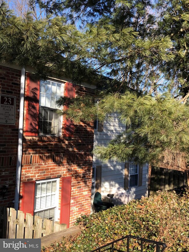 120 Berwick Place unit 23Q, Lansdale, PA 19446 - photo 2