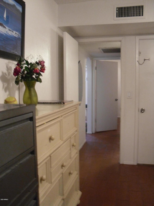 3303 W Del Monico Ln unit <WOW>, Phoenix, AZ 85051 - photo 4