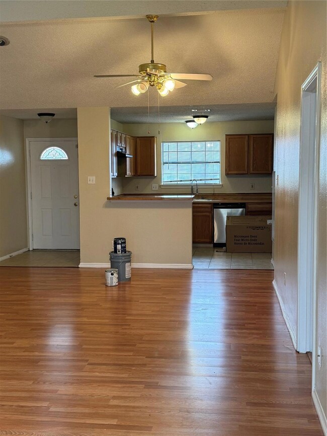 2428 Oakmont Dr, Bedford, TX 76022 - photo 2