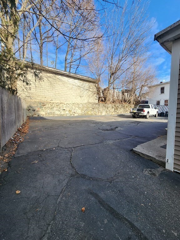 567 Haverhill St, Lawrence, MA 01841 - photo 6