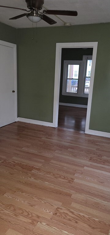 52 Sycamore St unit 1st fl, Springfield, MA 01109 - photo 4