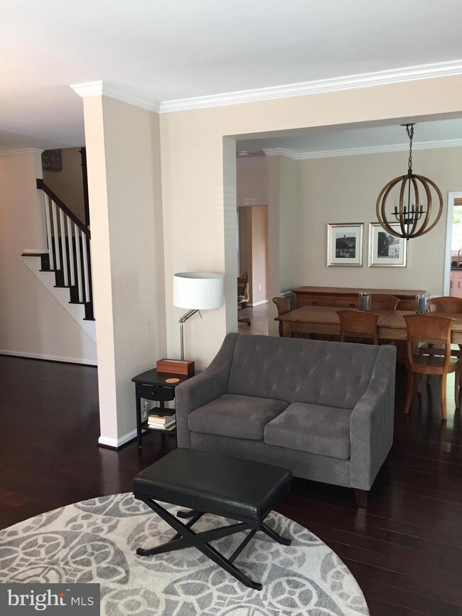 9001 Copperleaf Ln, Fairfax Station, VA 22039 - photo 3