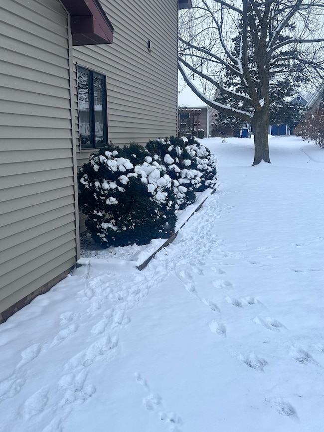 2404 Cedar Ridge unit D, Green Bay, WI 54313 - photo 3