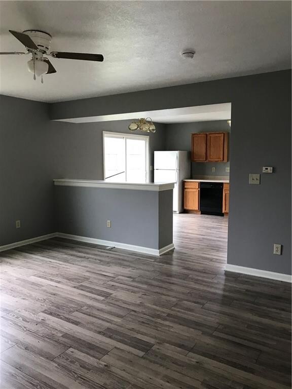 1059 Taurus Ct, Franklin, IN 46131 - photo 4