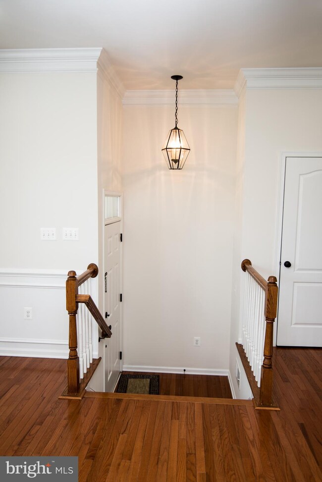 43270 Mitcham Square, Ashburn, VA 20148 - photo 5