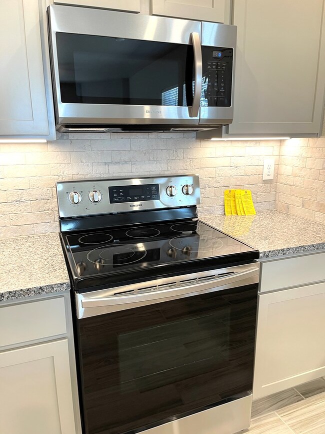 1216 E 93rd St, Odessa, TX 79765 - photo 5