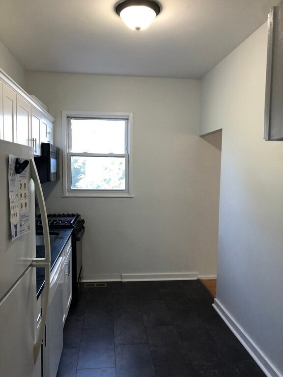 275 Walden St unit 3 R, Cambridge, MA 02138 - photo 5