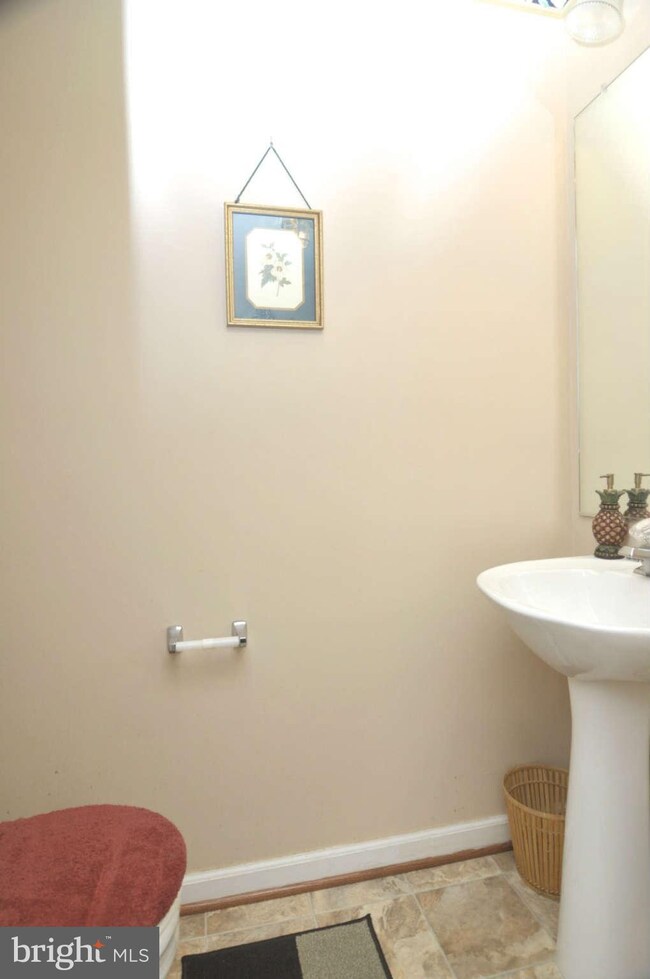 6435 Towncrest Ct W, Frederick, MD 21703 - photo 4