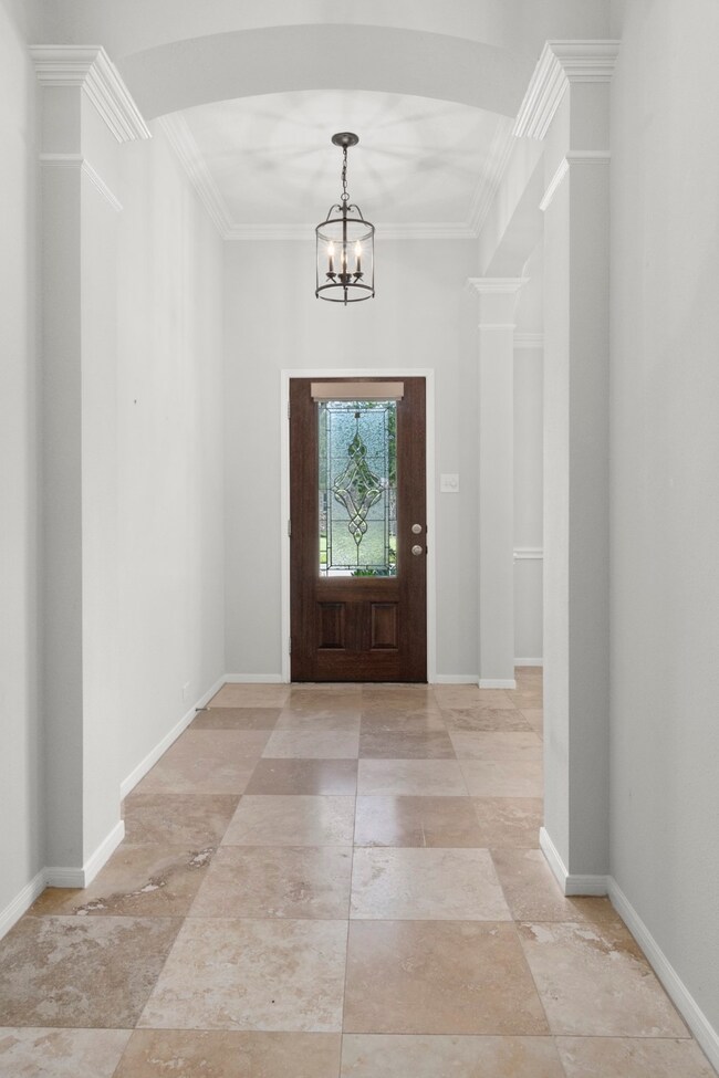 A look back at the front entrance. Fabulous Traver