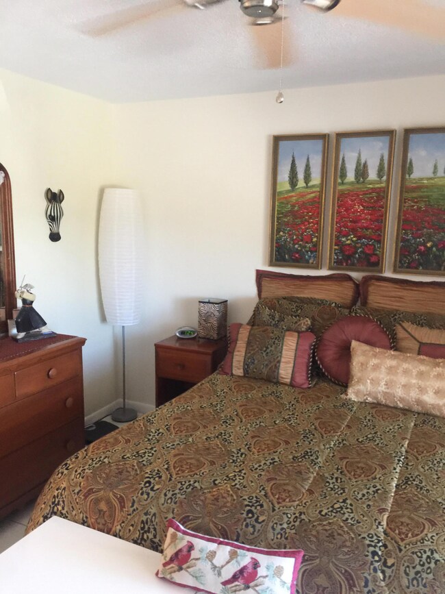 296 Windsor M, West Palm Beach, FL 33417 - photo 4