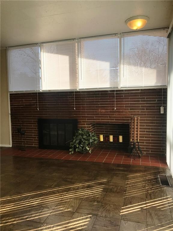 1418 Mccullough Ln, Columbus, IN 47203 - photo 5