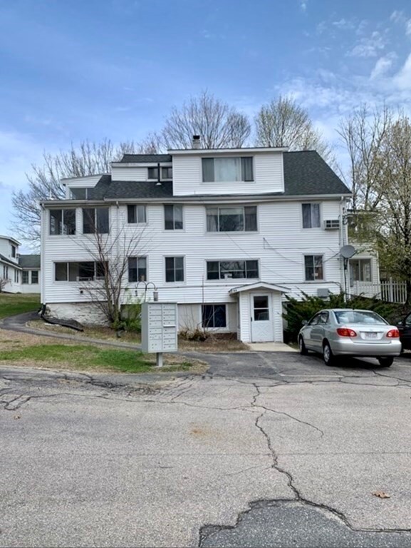 65 Curve St unit 1, Millis, MA 02054 - photo 2