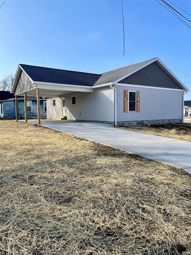 622 N Gibson St, Princeton, IN 47670 - photo 4