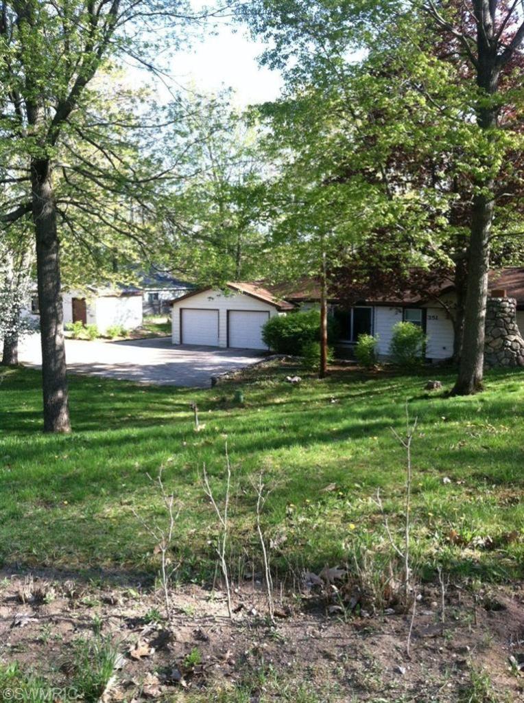 351 Harbison Dr, Bitely, MI 49309 - photo 6