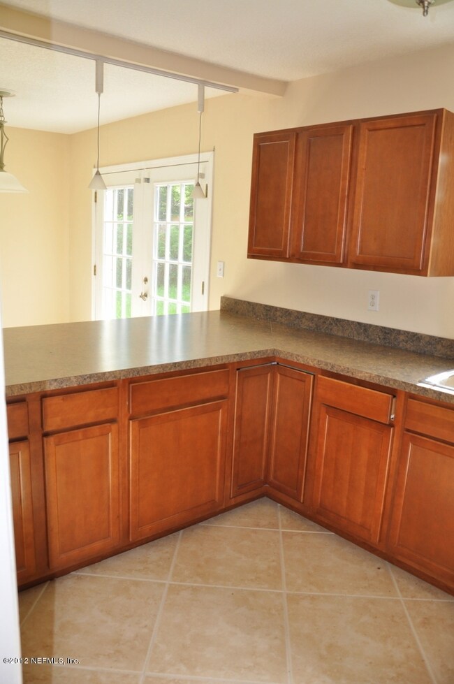 4020 Peter Rabbit Dr, Jacksonville, FL 32210 - photo 2