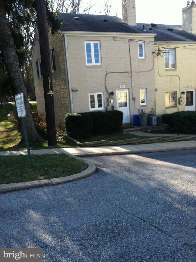 2501 Holman Ave, Silver Spring, MD 20910 - photo 4