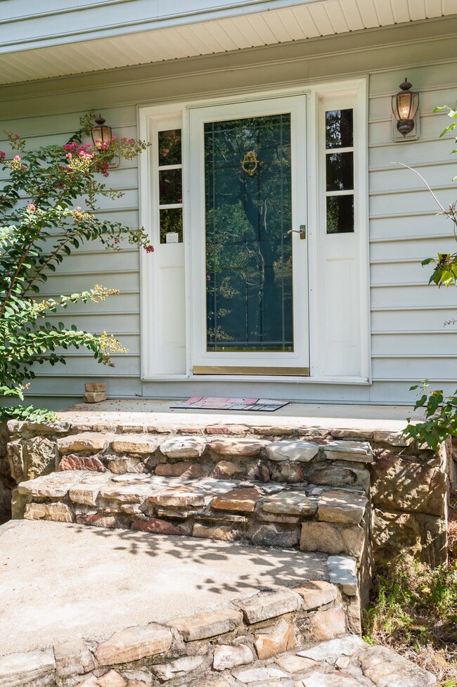 7_Whispering_Pines_Dr_06