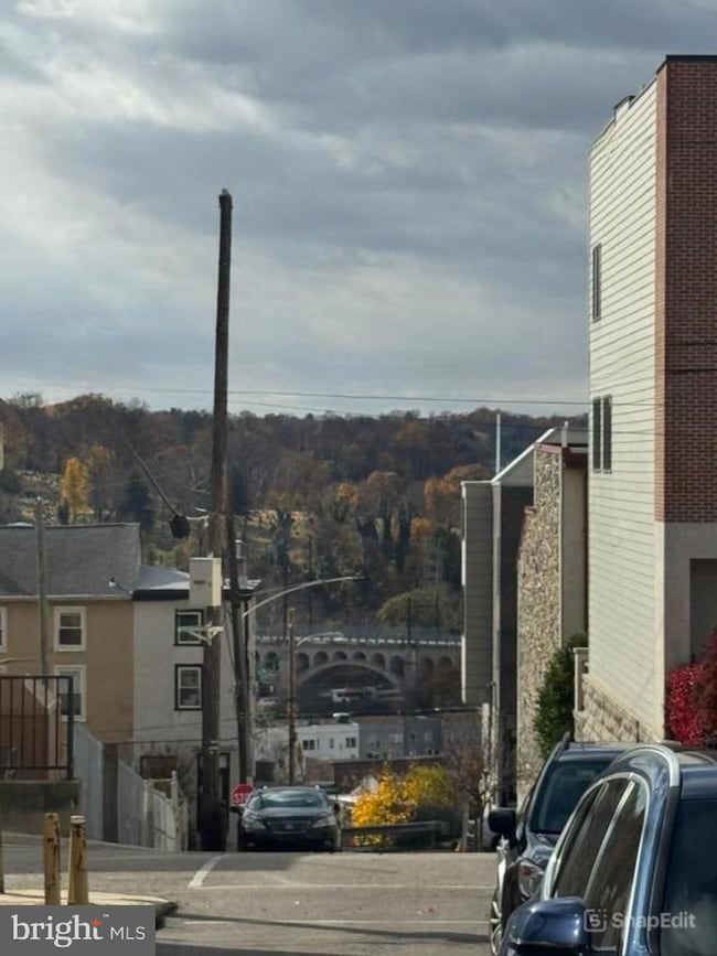 217 Grape St, Philadelphia, PA 19128 - photo 4