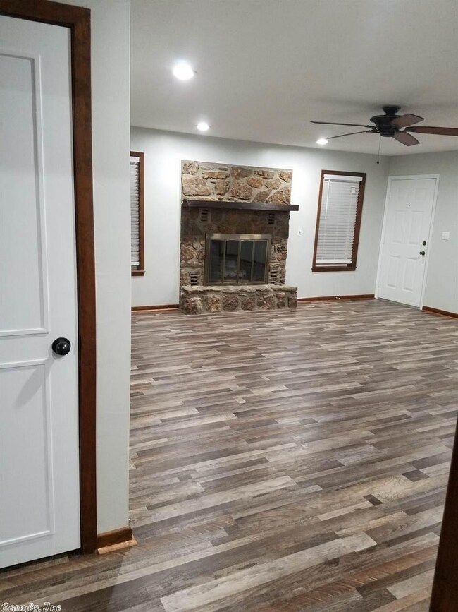 1002 Blackoak Ln, Heber Springs, AR 72543 - photo 5