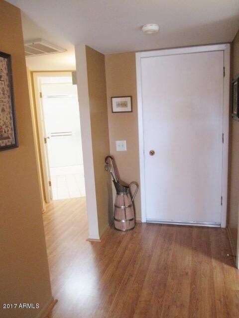 10913 W Topaz Dr, Sun City, AZ 85351 - photo 6