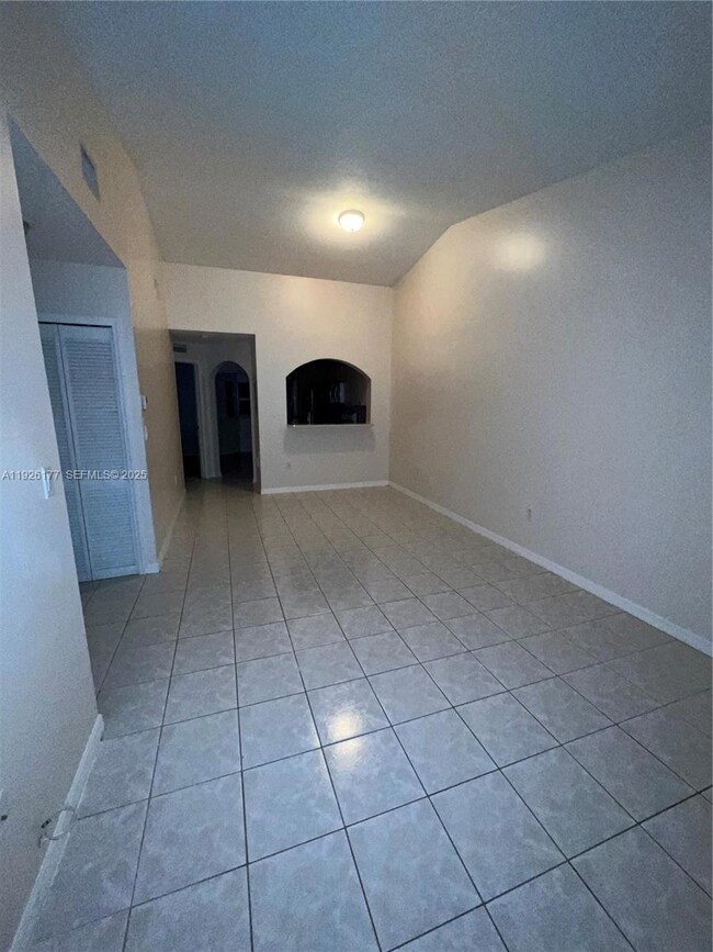 1251 SE 27th St unit 204, Homestead, FL 33035 - photo 4