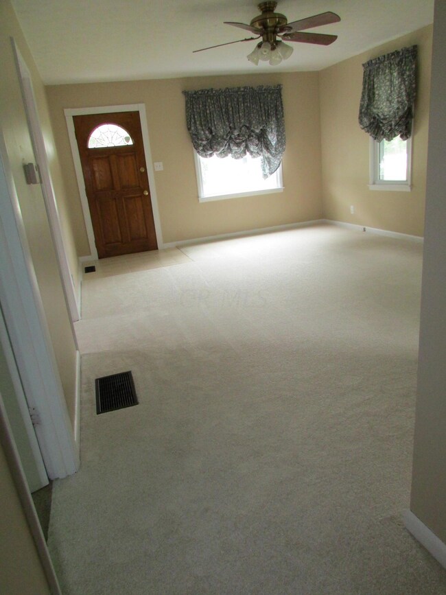 4616 Middle Pike 011