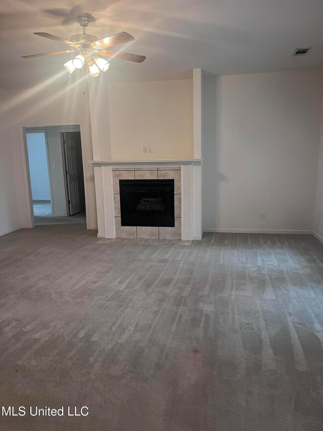 423 Fairway Oaks Dr, Hernando, MS 38632 - photo 3