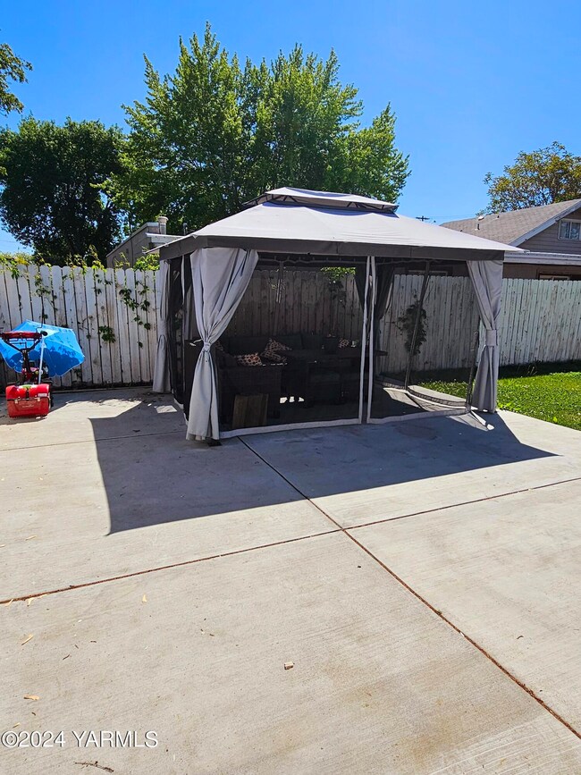 Gazebo