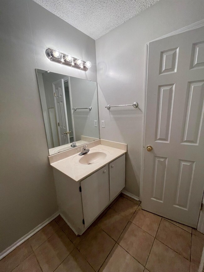 438 Westcliff Cir, Warner Robins, GA 31093 - photo 3