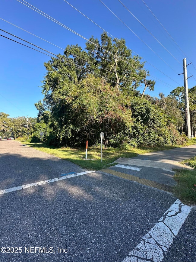 0 Avery Rd Corner View