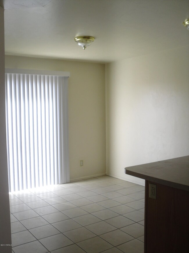 Navajo Apartment Interior Pics 005