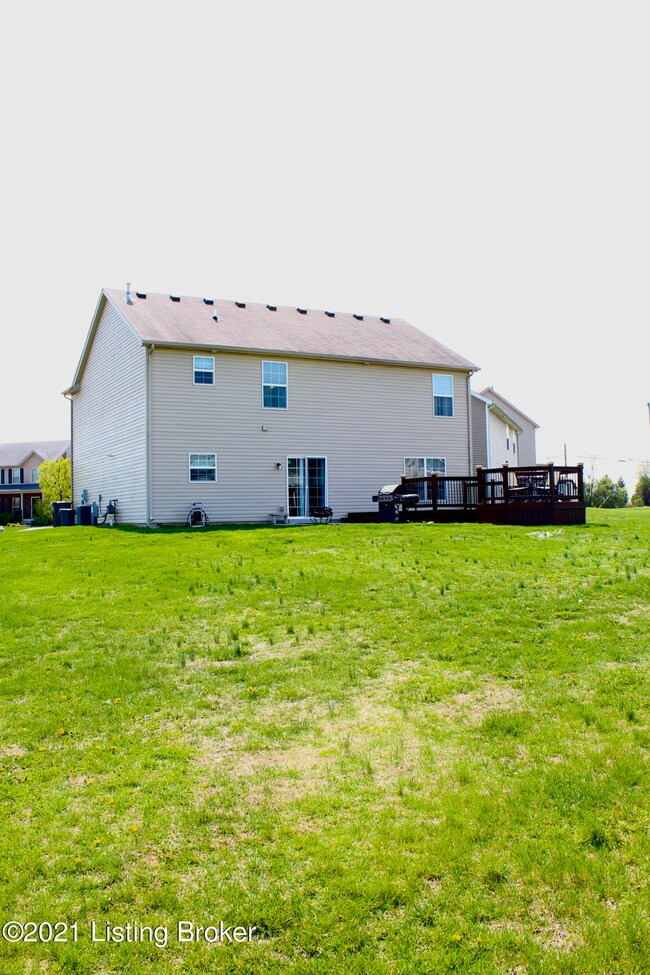 10630 Brookchase Ct, Louisville, KY 40228 - photo 2