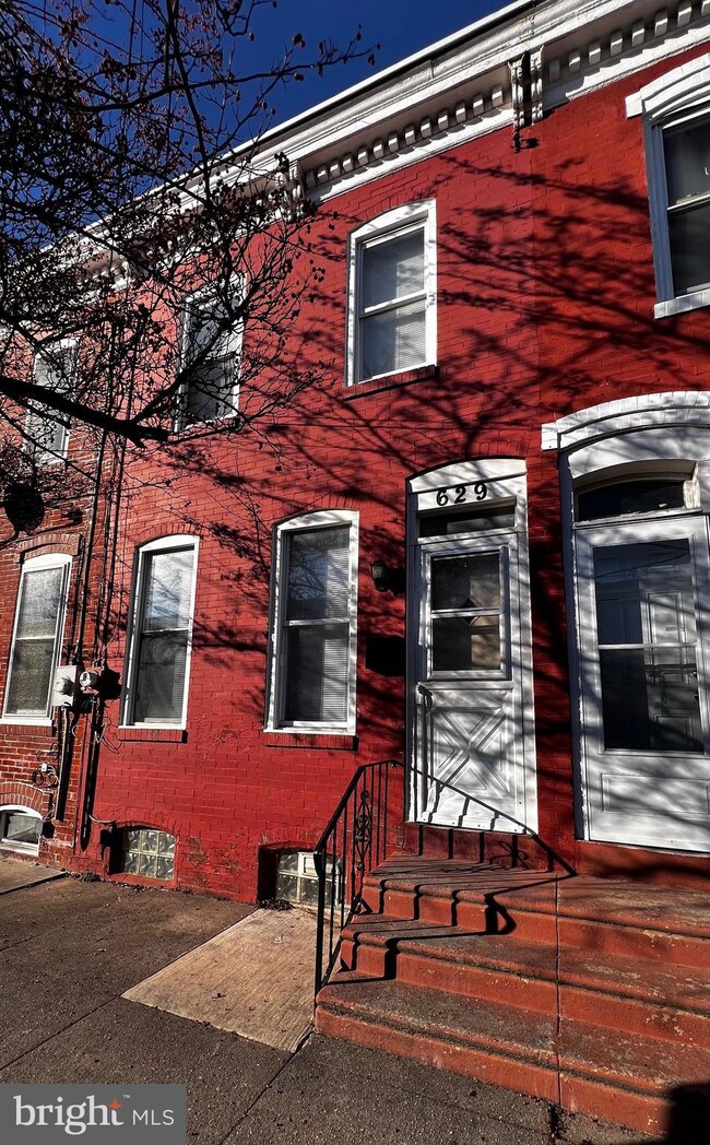 629 Royden St, Camden, NJ 08103 - photo 4