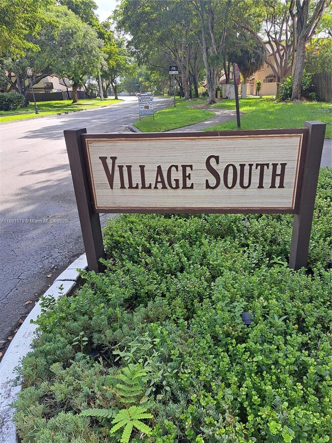 11332 SW 133rd Ct unit 563, Miami, FL 33186 - photo 3