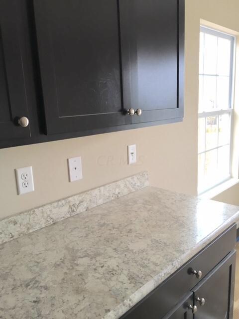 5940 cabinets and kitchen tops