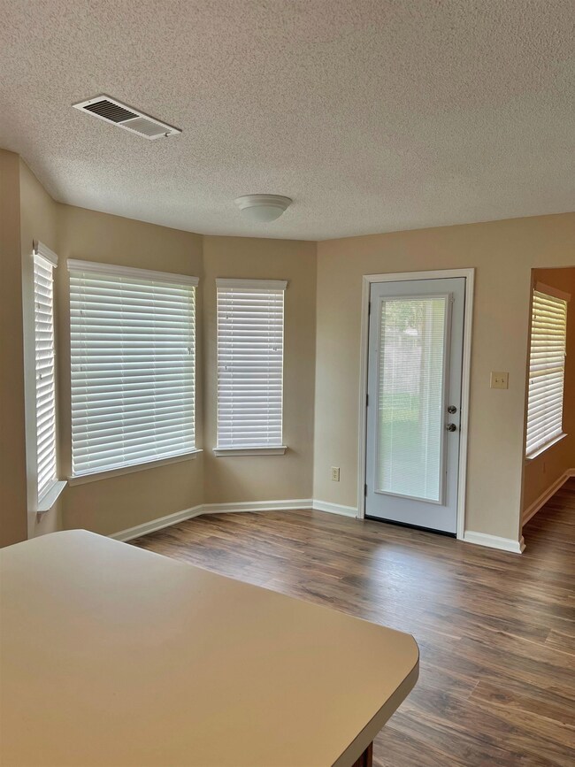 6911 Show Boat Ln, Cordova, TN 38018 - photo 5